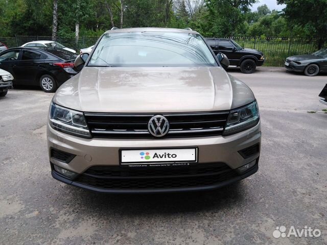 Volkswagen Tiguan 2.0 AMT, 2018, 9 000 км