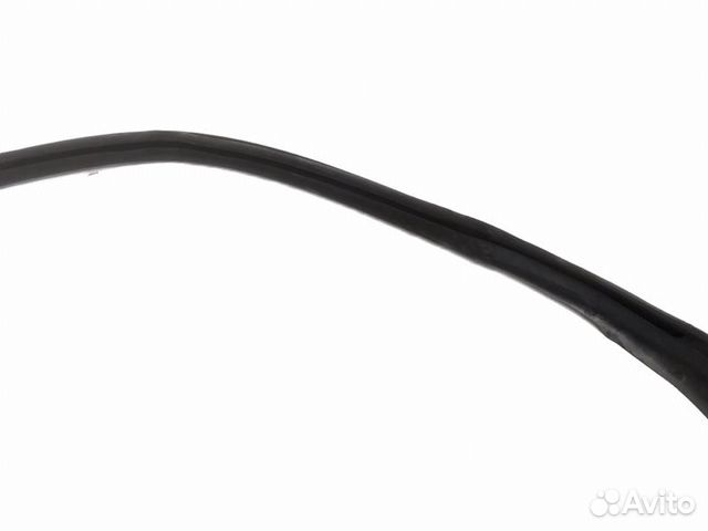 Молдинг, уплотнитель стекла правый Subaru Impreza