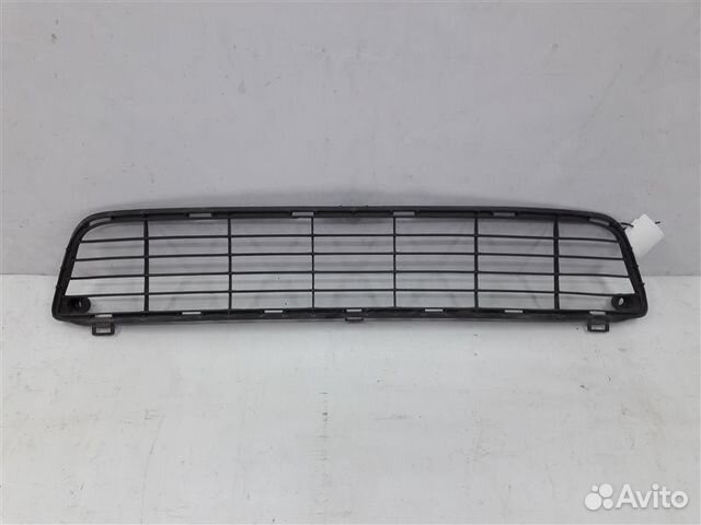 Решетка бампера Toyota Hilux AN10 2011-2015