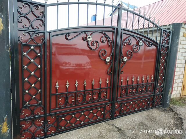 Кованые распашные ворота Кованые распашные ворота