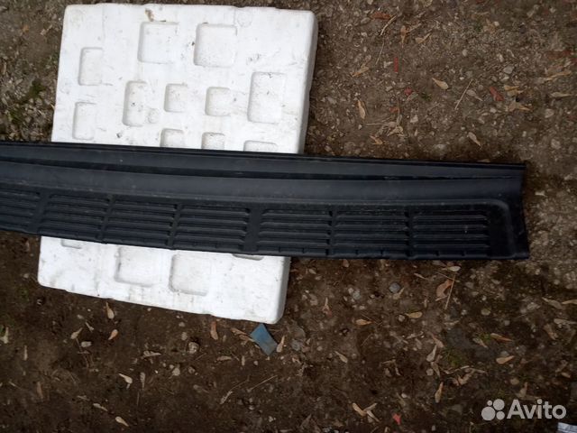 Тойота Ленд Крузер 200 накладка заднего бампера