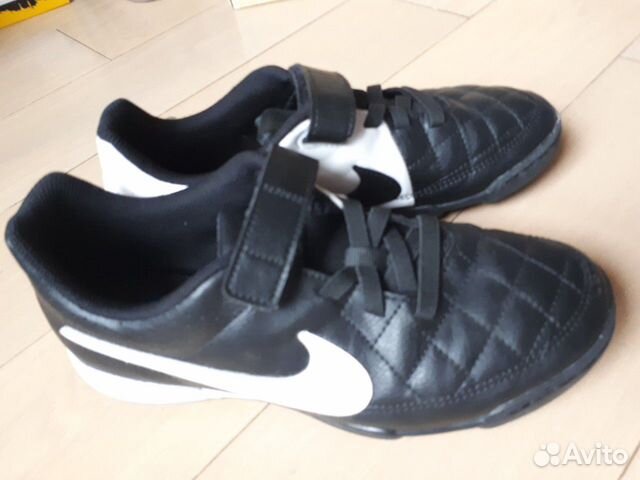 Nike кроссовки сороканожки 36,5