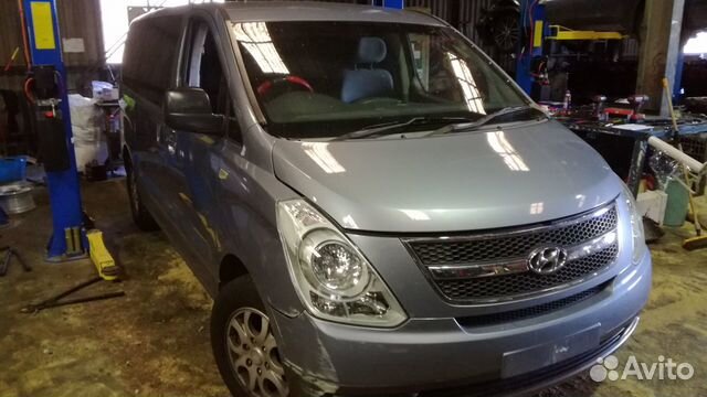 Разбор на запчасти Hyundai H-1 Starex
