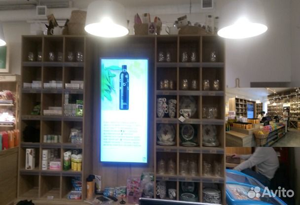 Дубовый торговый стеллаж (2200х300х2200)