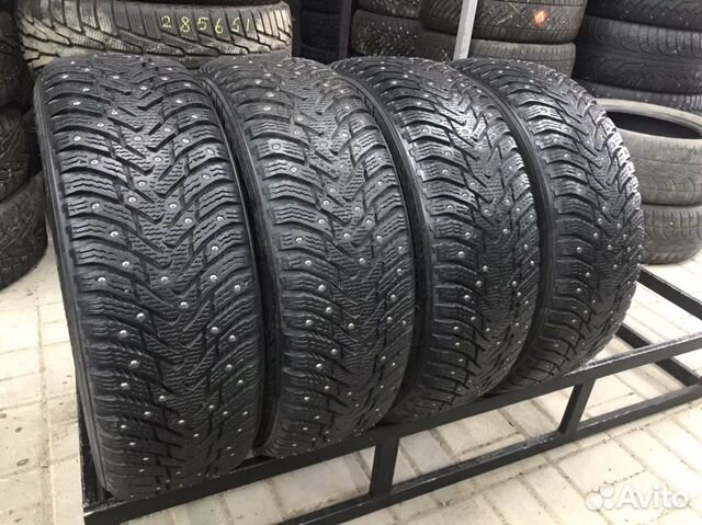 205 60 R16 Nokian Hakkapeliitta 8, vtt3