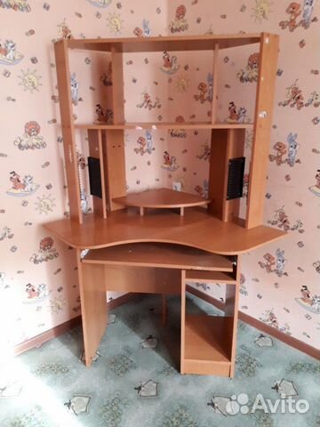 Компьютерный стол