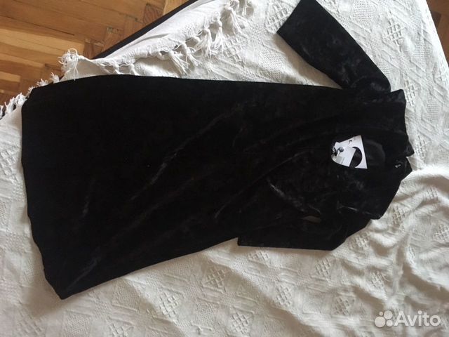 Платье monki новое xs бархатное Платье monki новое xs бархатное