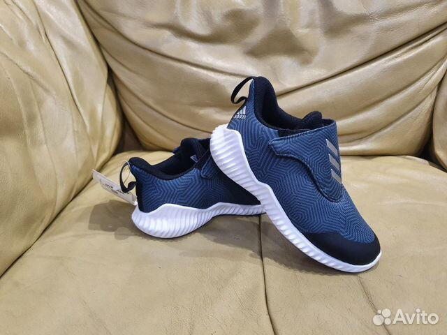 Кроссовки Adidas новые детские 27 р Кроссовки Adidas новые детские 27 р