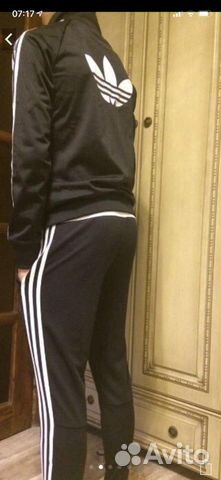 Спортивный костюм adidas Спортивный костюм adidas