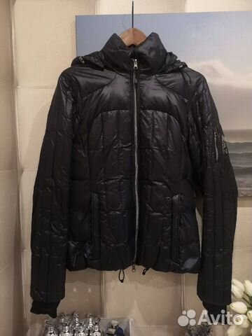 Куртка пуховик EA7 Emporio Armani оригинал Куртка пуховик EA7 Emporio Armani оригинал