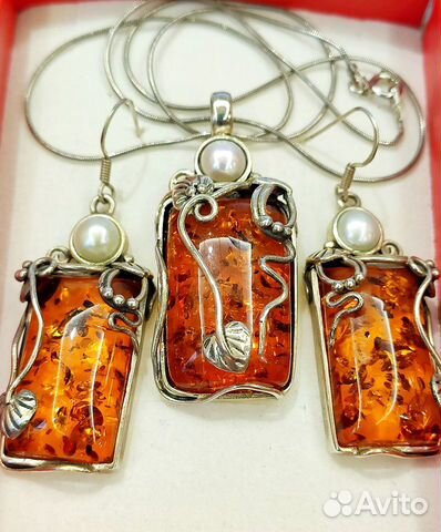 Кулон с цепочкой и серьги с янтарем, серебро Кулон с цепочкой и серьги с янтарем, серебро