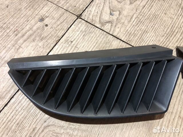 Решетка радиатора Mitsubishi Colt 6 Z30 Решетка радиатора Mitsubishi Colt 6 Z30