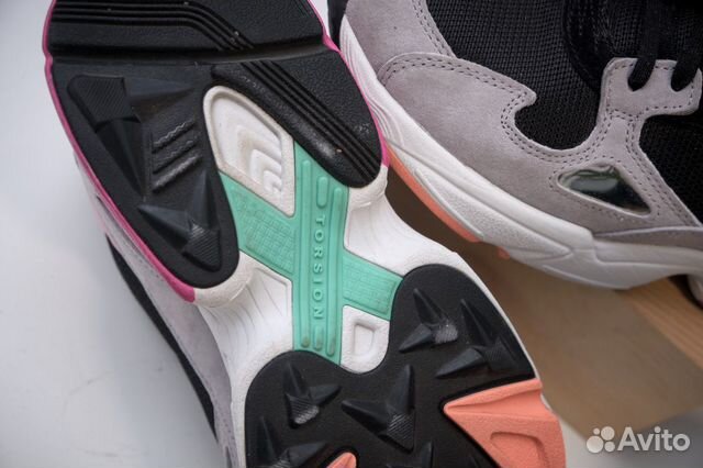 Кроссовки Adidas Falcon Кроссовки Adidas Falcon