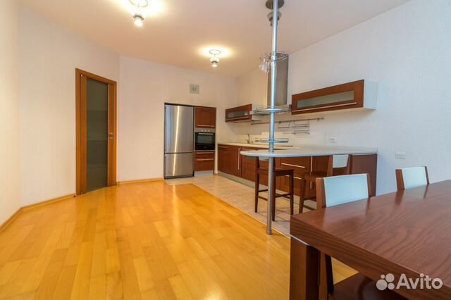 4-к квартира, 170 м², 5/6 эт.