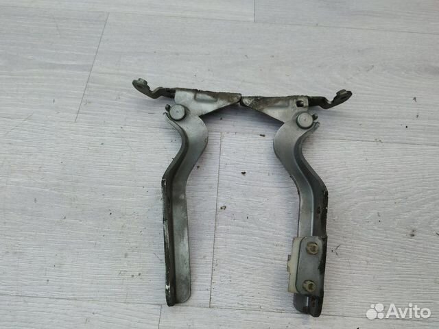 Петли капота 57260XA01A9P Subaru Tribeca B9 Петли капота 57260XA01A9P Subaru Tribeca B9