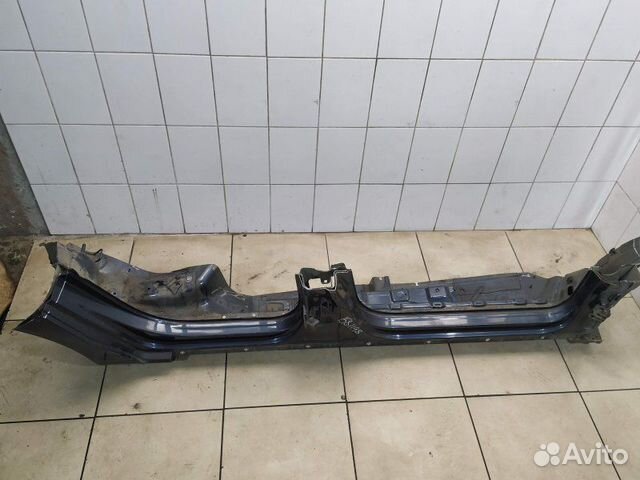 Порог правый 3C5809606 VW Passat (B6) 2005-2010