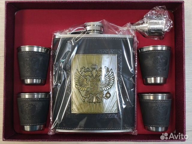 Подарочный набор фляжка рюмки Подарочный набор фляжка рюмки
