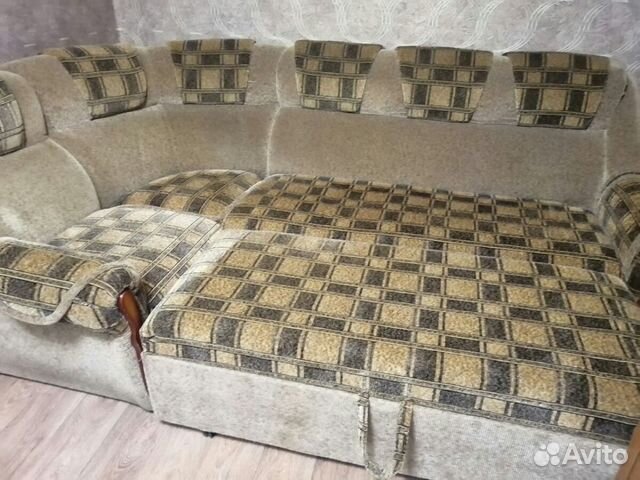 Диван