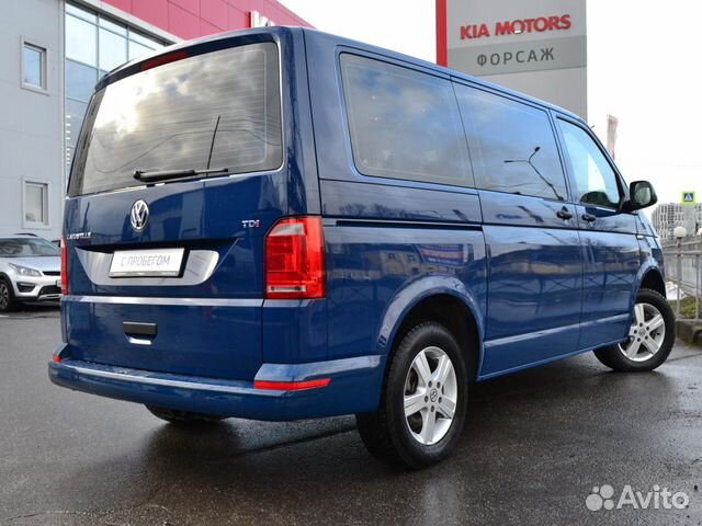 Volkswagen Caravelle 2.0 AMT, 2018, 74 319 км