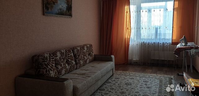 Диван