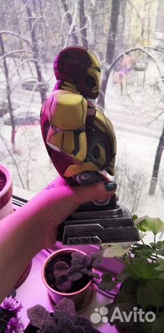 Статуэтка железный человек