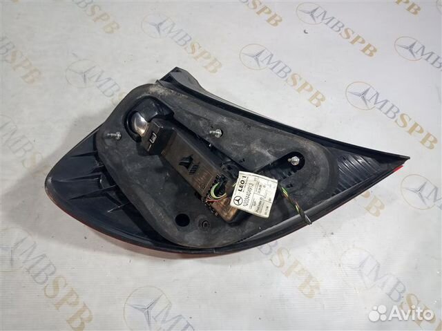 Фонарь правый Mercedes C-Class W203 M271 2006 Фонарь правый Mercedes C-Class W203 M271 2006