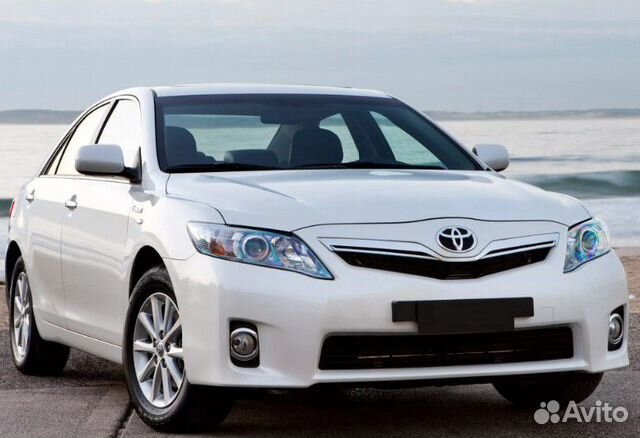 Toyota Camry V40 бампер передний