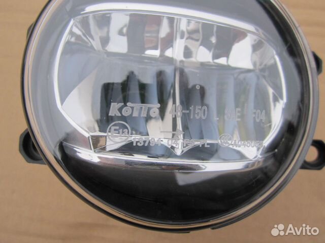 Фара противотуманная LED диод левая Toyota Lexus