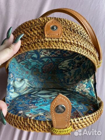 Сумка круглая из ротанга с Бали