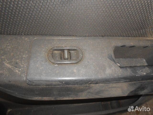 Обшивка двери передняя правая Daewoo Nexia 150