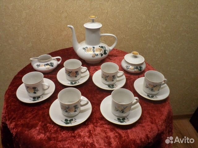 Сервиз Германия, блюдца, штоф, боченок, ваза