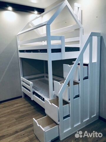Двухъярусная кровать домик Двухъярусная кровать домик