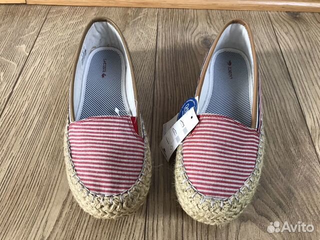 Lacoste - новые слипоны 36/37 рр Lacoste - новые слипоны 36/37 рр