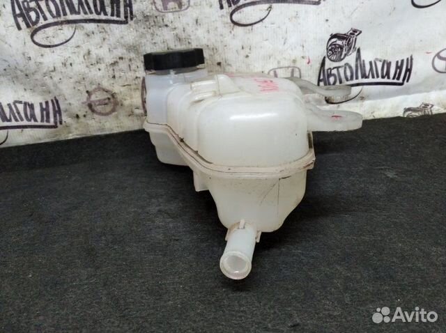 Бачок расширительный Chevrolet Cobalt Бачок расширительный Chevrolet Cobalt