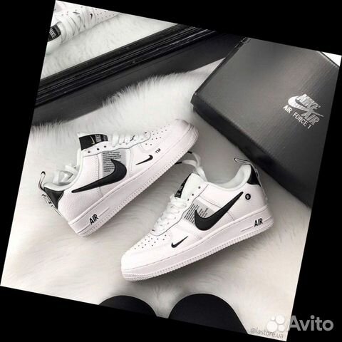 Кроссовки Nike