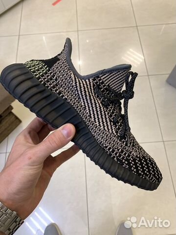Кроссовки Adidas Yeezy Boost 350 V2 Yecheil новые Кроссовки Adidas Yeezy Boost 350 V2 Yecheil новые