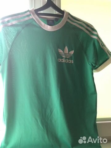 Футболка adidas Футболка adidas
