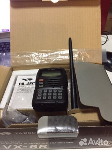 Рация Yaesu VX-6R Рация Yaesu VX-6R