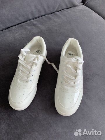 Белые кеды женские