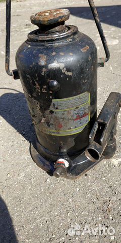 Домкрат 10т Домкрат 10т