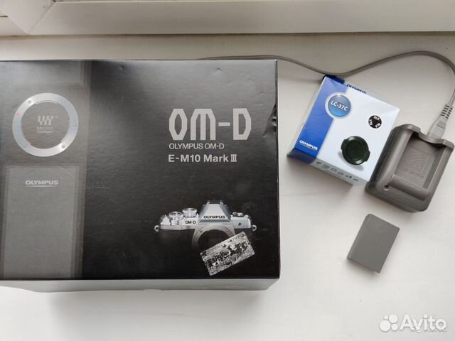 Olympus OM-D E-M10 Mark III Pancake Kit EZ14-42mm