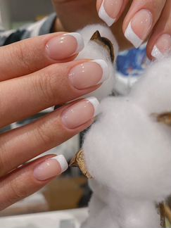 Маникюр и педикюр