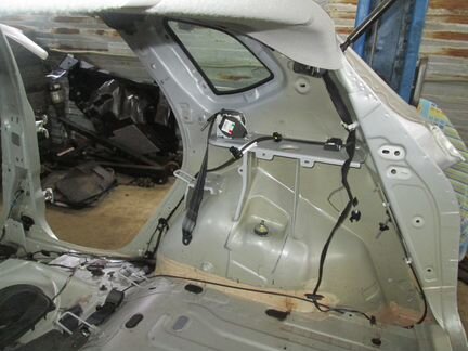 Заднее правое крыло,четверть на Renault Kaptur