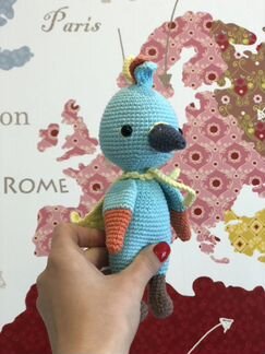 Попугай вязаная игрушка