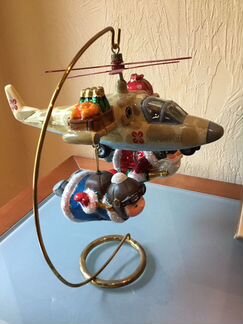 Новогодний десант- игрушка инсталляция