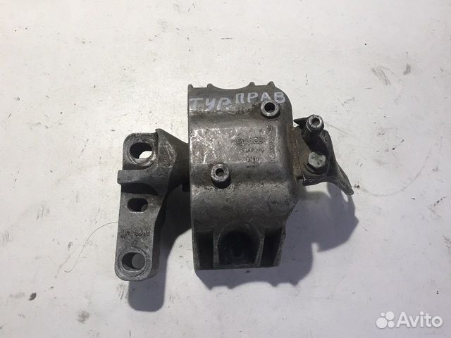 Опора двигателя правая Тур Octavia Tour