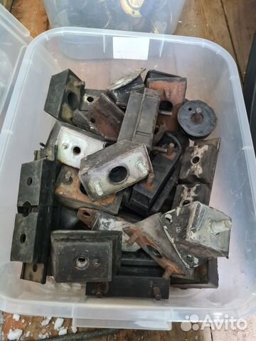 Подушки опоры двигателя Газ 21 Волга газ 69 М20