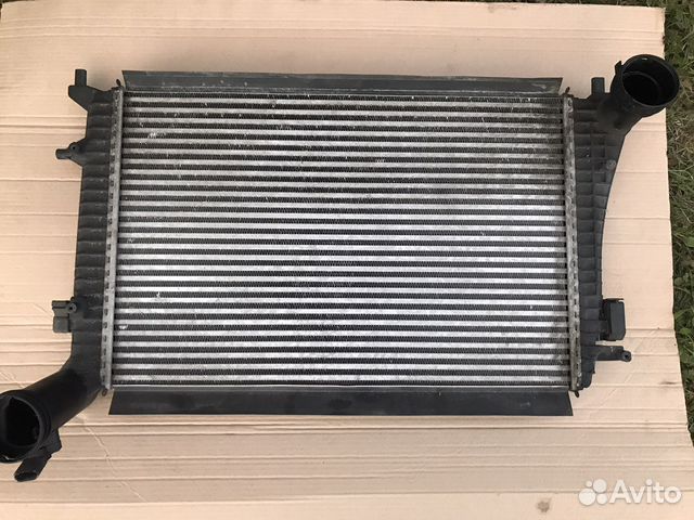 Радиатор интеркуллера VW Passat B6