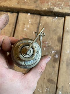 Замок зажигания (выключатель стартера и приборов н