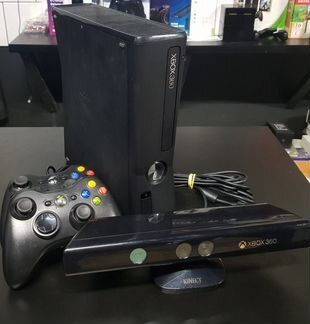 XBox 360 Slim 250Gb + 2 джойстика + Kinect + игры